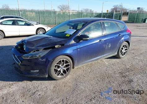 2017 Ford Focus Sel z USA, uszkodzony, nr VIN 1FADP3M28HL205334